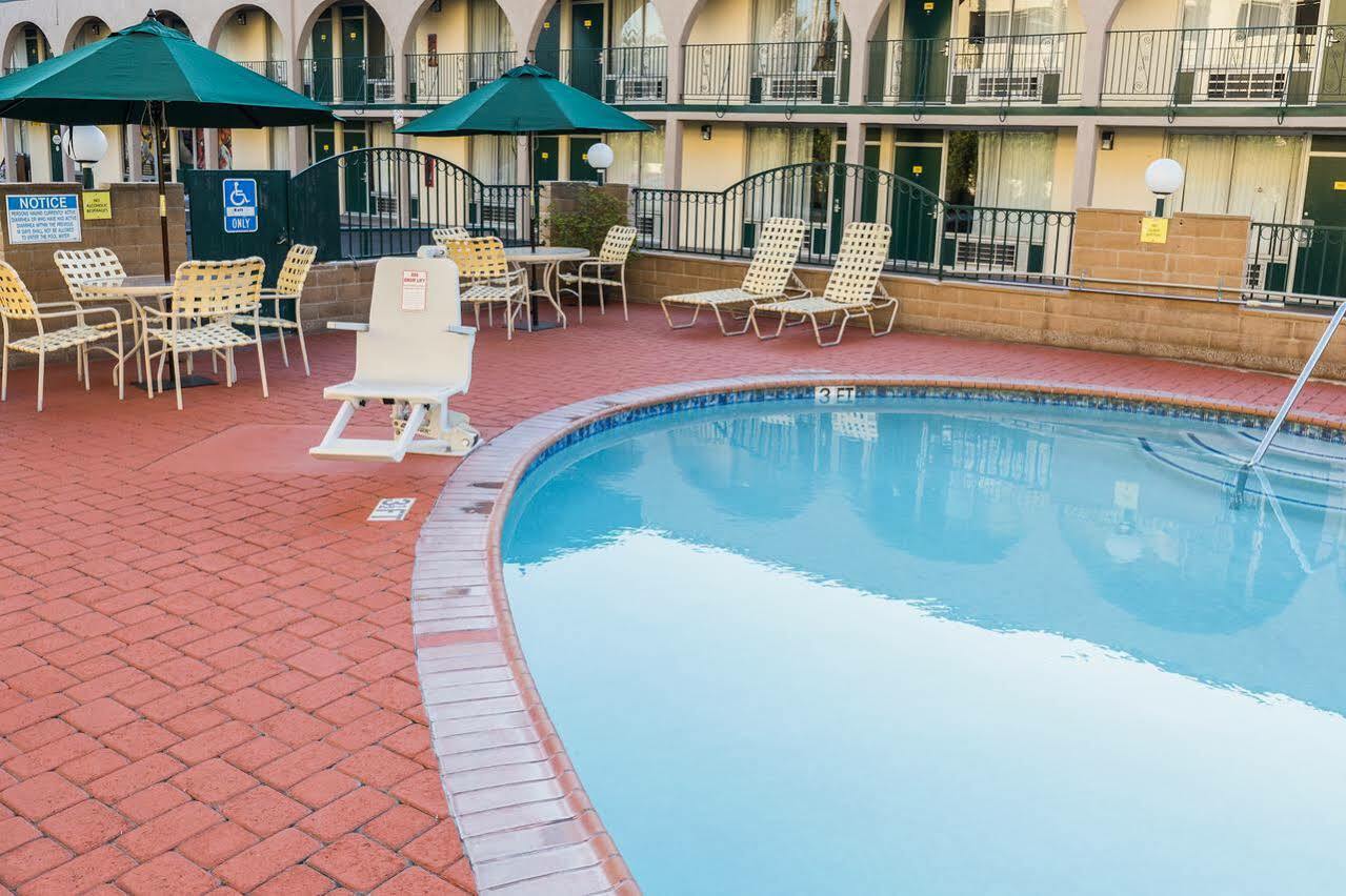 Kings Inn Anaheim At The Park & Convention Center Εξωτερικό φωτογραφία